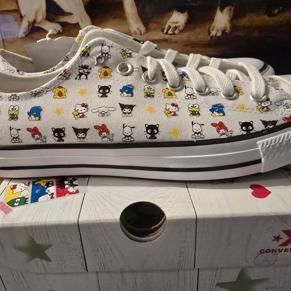 Converse x Hello Kitty Sanrio Chuck Taylor All-Star A17700C Shoes Mens Sz 10 US - Picture 7 of 16